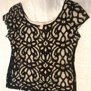 Banana Republic black embroidered blouse Women Small